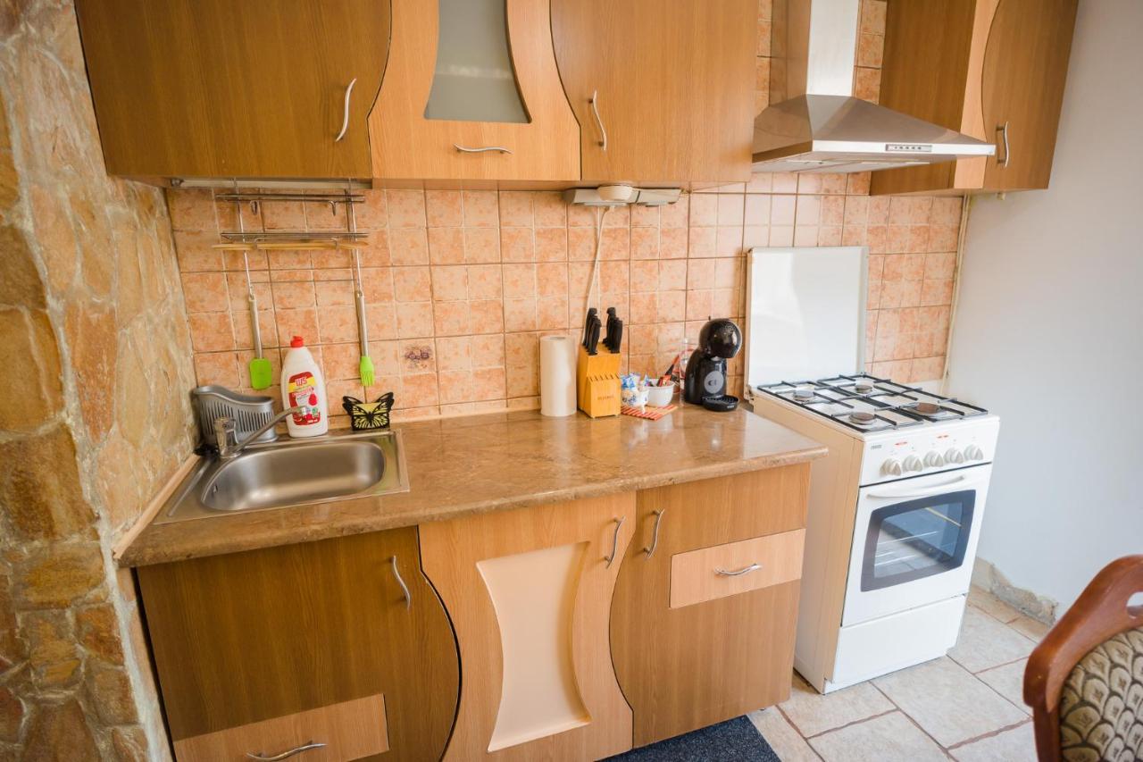 Rustic & Spacious 3Br Apartment Bucharest Exterior photo